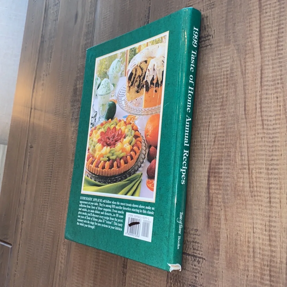 Taste of home 1999 annual recipe cookbook. New